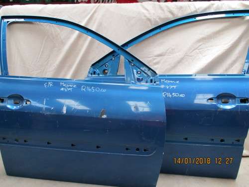 RENAULT MEGANE DOORS VALUED AT R2500