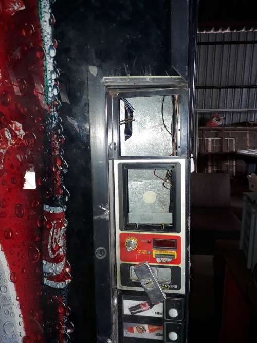 COCA COLA VENDING MACHINE R14500