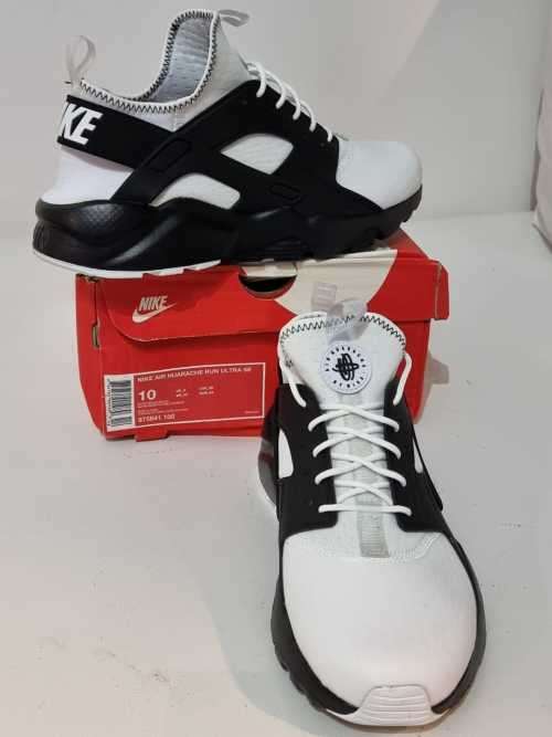 nike air huarache uk9 market value R2399-00