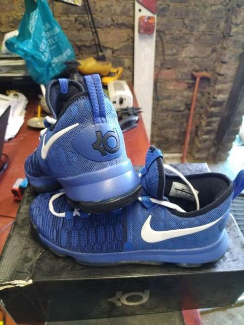 NIKE ZOOM KD9 **R2899**