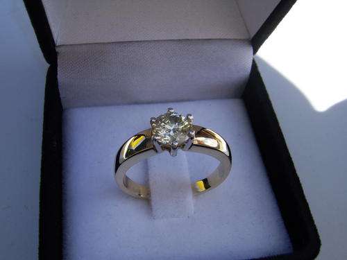 R33 600.00***REAL NATURAL 9ct SOLID GOLD 0.72CT DIAMOND RING***R33 600.00