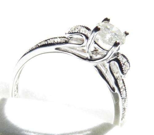 BEAUTIFULLY CRAFTED  DIAMOND RING!!!- STARTING AT R1 NO RESERVE