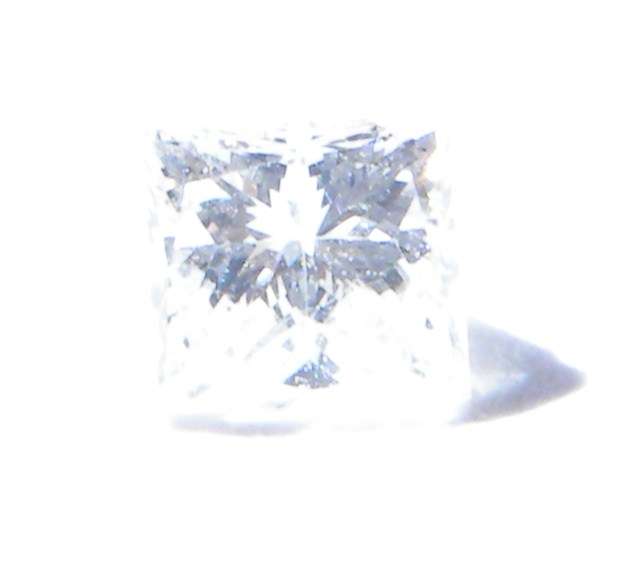 STUNNING PRINCESS! !- ICE WHITE 0.15ct  WHITE DIAMOND!
