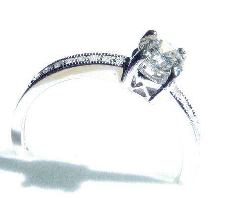 DELICATE DELIGHT!!!!-0.51ct VS2 CENTRE STONE DIAMOND RING