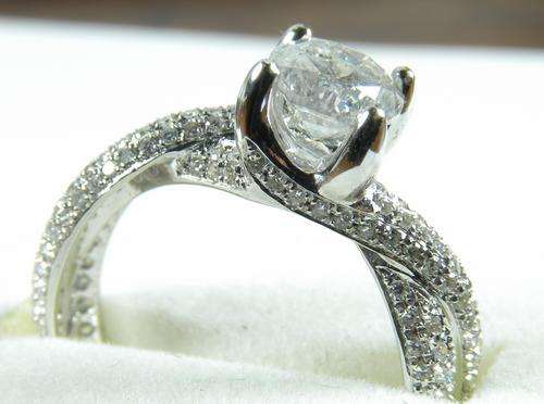 ***EGS CERTIFIED 1.01ct ICE WHITE CENTRE STONE*** 1.62ct DIAMOND ENGAGEMENT RING.