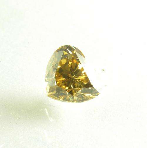 FOR YOUR SWEETHEART **FIERY GOLDEN-YELLOW** HEART SHAPED DIAMOND