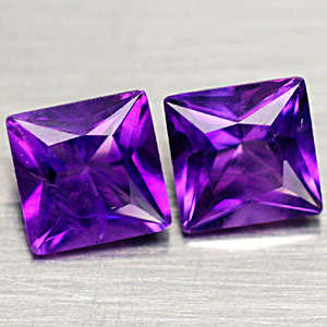 BEAUTIFUL...1.05 CTS... AMETHYST PAIR!