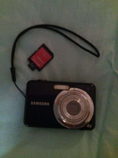 'Samsung' Digital Camera