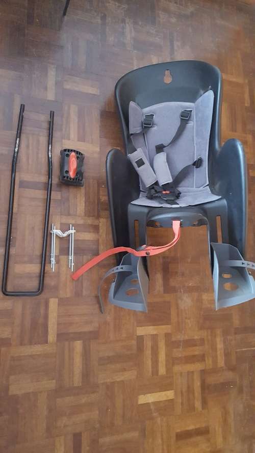 Child Seat/ Baby Carrier