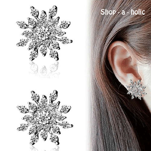 *** HOT Ladies Crystal Snow Flake Stud Earrings  ***