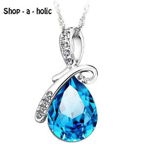 *** BEAUTIFUL BLUE CRYSTAL PENDANT - FREE NECKLACE***