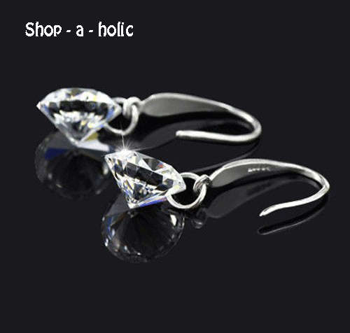 ***  BEAUTIFUL ~  AUSTRIAN CRYSTAL EARRINGS ***