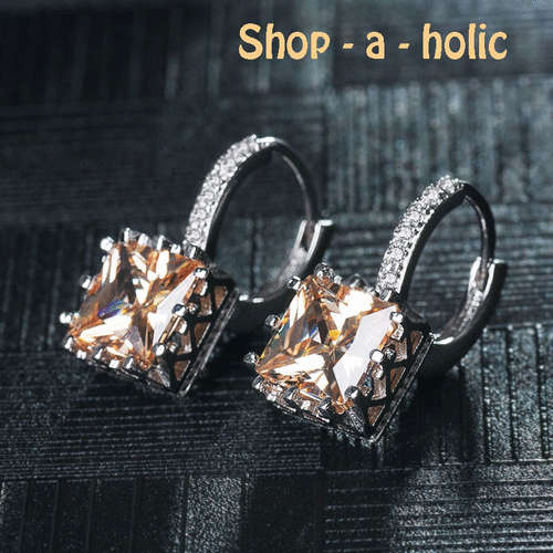 *** NEW ~ CLASSIC SQUARE HOOP EARRINGS - CHAMPAGNE***