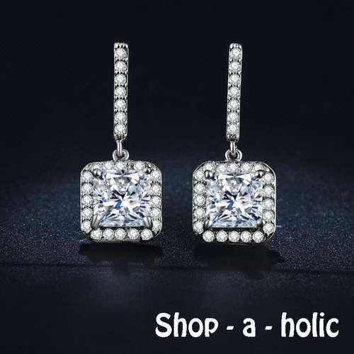 *** NEW ~  BRINCOS BOUCLE SIMULATED DIAMOND STUDS***