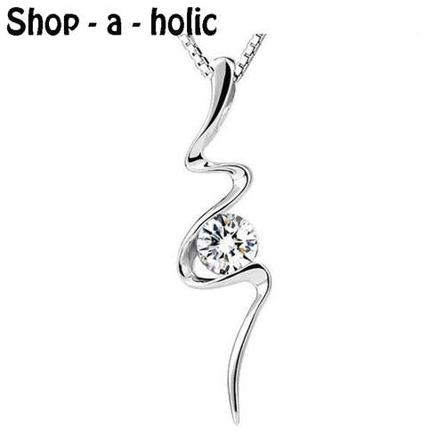 ***NEW ~  DELICATE DESIGN CRYSTAL WAVE PENDANT  ***