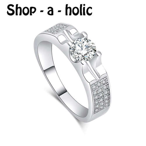 *** VINTAGE CUBIC ZIRCONIA RING * Size 6 1/2   / M 1/2***