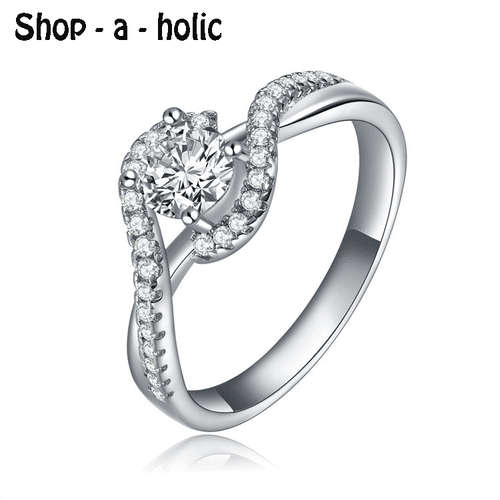 *** CLASSIC SIMULATED DIAMOND RING * Size 6 1/2 /  M 1/2***