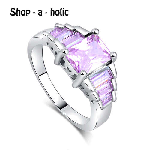 *** STYLISH PURPLE CUBIC ZIRCONIA RING * Size 7 1/2 / O 1/2***