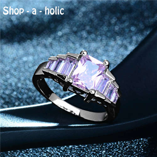 *** STYLISH PURPLE CUBIC ZIRCONIA RING * Size 7 1/2  / O 1/2***