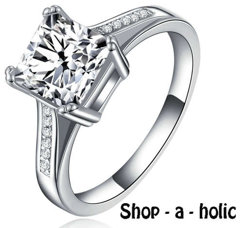*** STUNNING SWISS CZ ~ 18K WHITE GOLD PLATED RING * Size 7 /  O ***
