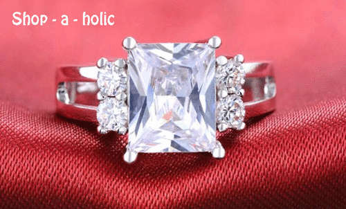 *** VALENTINE'S  *** STUNNING CZ RING * Size 6 / L ***