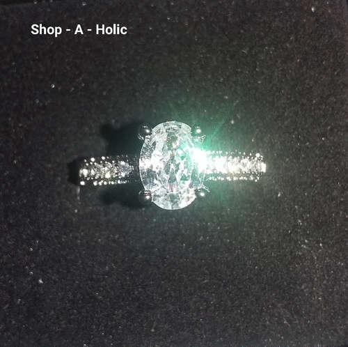 *** 1.25 CARAT - OVAL CUT - SIM DIAMOND PRINCESS ENG RING * Size 6 / 8 AVAILABLE ***