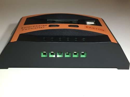 20A 12/24V Easton solar charge controller with temperature gauge
