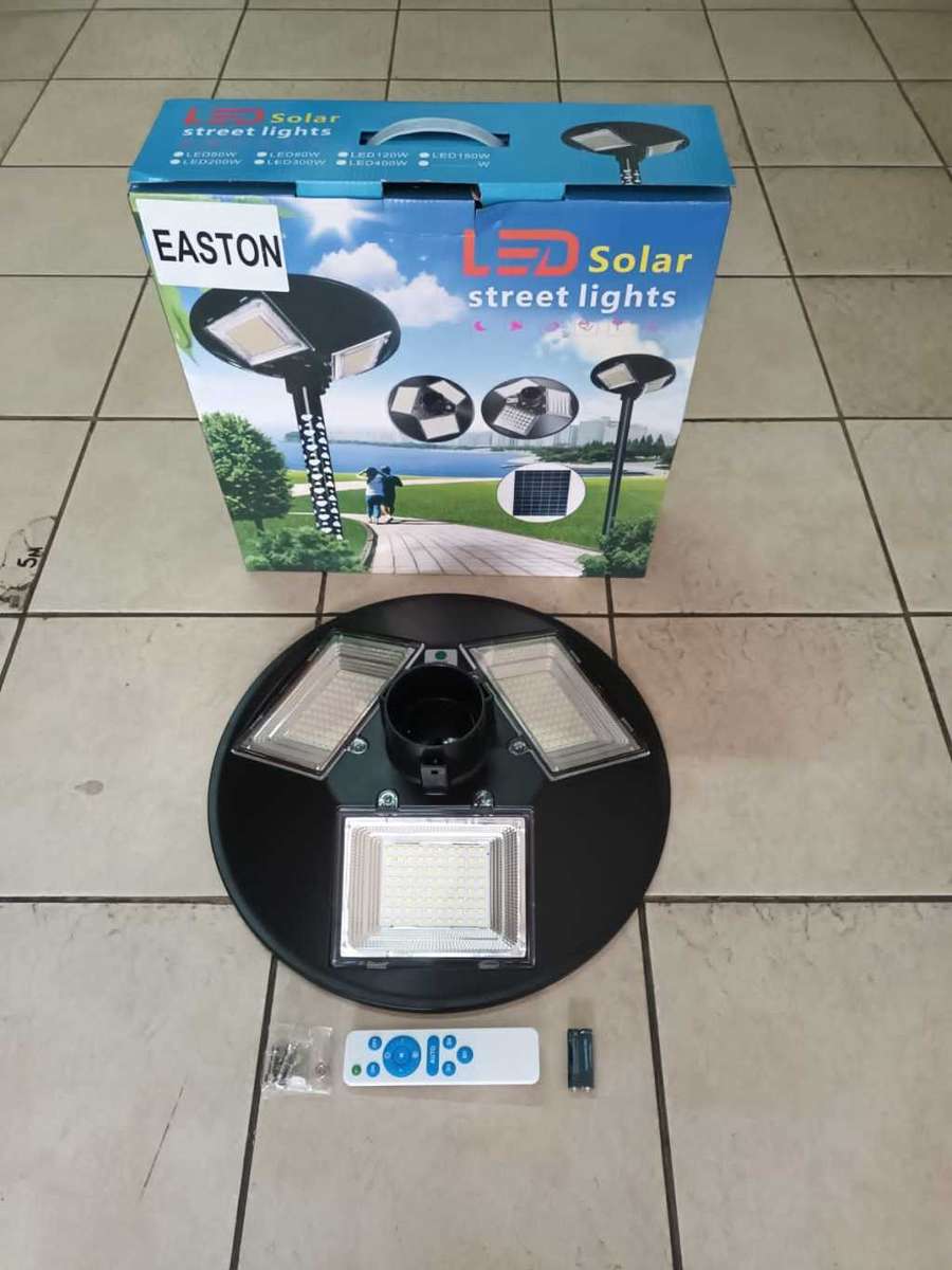 300w Easton Solar UFO light with sensor and remote