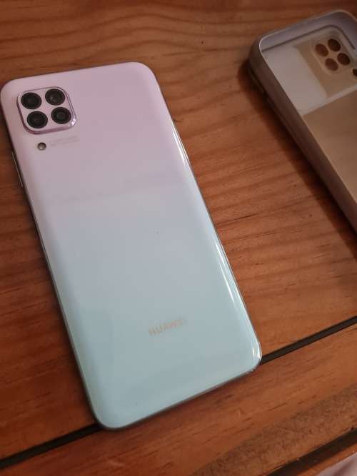 Huawei P40 Light