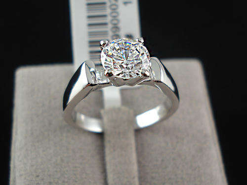 18K WHITE GOLD PLATED SOLITAIRE ENGAGEMENT RING, FREE BOX*SIZES 6, 6.5, 7 & 8