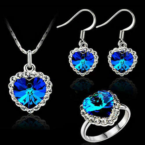 ***18K WGP SWAROVSKI BLUE CRYSTAL HEART RING, NECKLACE & EARRINGS SET****