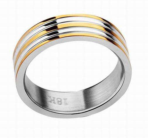 ***MENS 18K GOLD PLATED WEDDING RING****SIZE 9