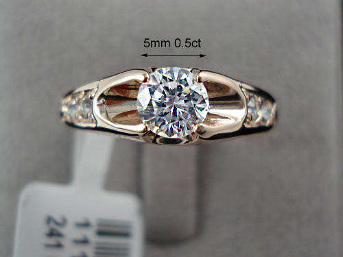 ***STUNNING! 18K GOLD PLATED CZ ENGAGEMENT RING***SIZE 6.5