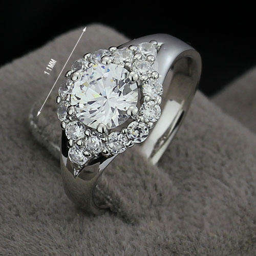 ***BEAUTIFUL! 925 STERLING SILVER 1.25CT CZ RING***SIZE 6