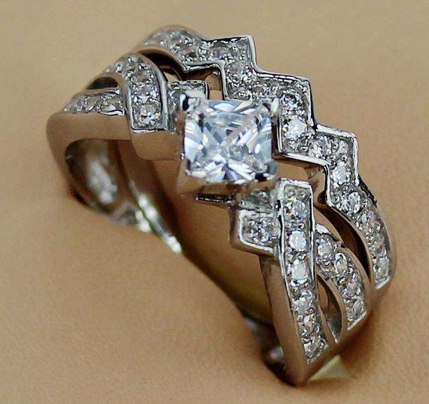 925 STERLING SILVER 2 PIECE WEDDING SET CZ RINGS SIZES 6,or 8, FREE RING BOX