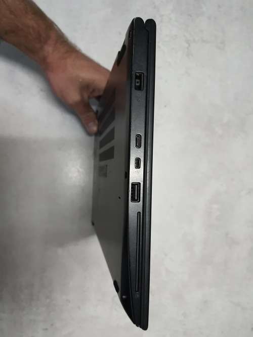 Lenovo thinkpad yoga 370 i5 7th gen