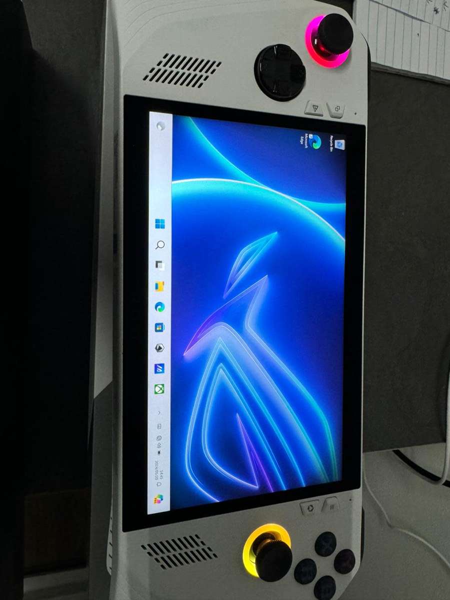 Asus ROG Ally - Z1 Extreme