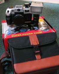 OLYMPIA '' 7000SEL ZOOM'' DELUXE AUTOMATIC CAMERA KIT