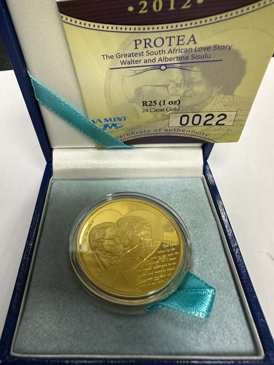 2012 Walter & Albertina Sisulu Proof GOLD R25 1 Oz