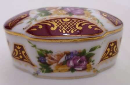 Limoge Small Trinket Box with Lid 6 cm x 3.5 cm and 2.5 cm