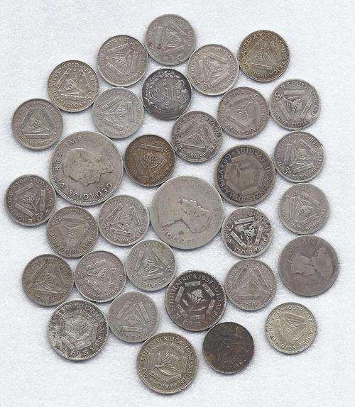 CIRCULATED - ONE BID FOR ALL (32 COINS 57.5 grams silver) NO COMBINATION