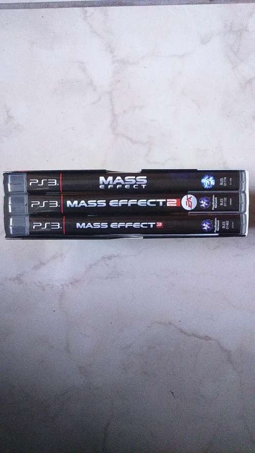 Mass effect 1,2 and 3 boxset PS3