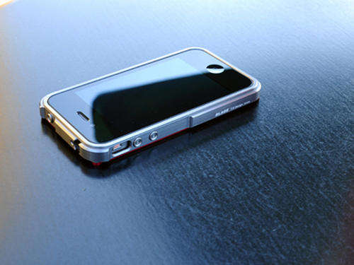 *** Metal iPhone4 Case - R1 Auaction - No Reserve ***