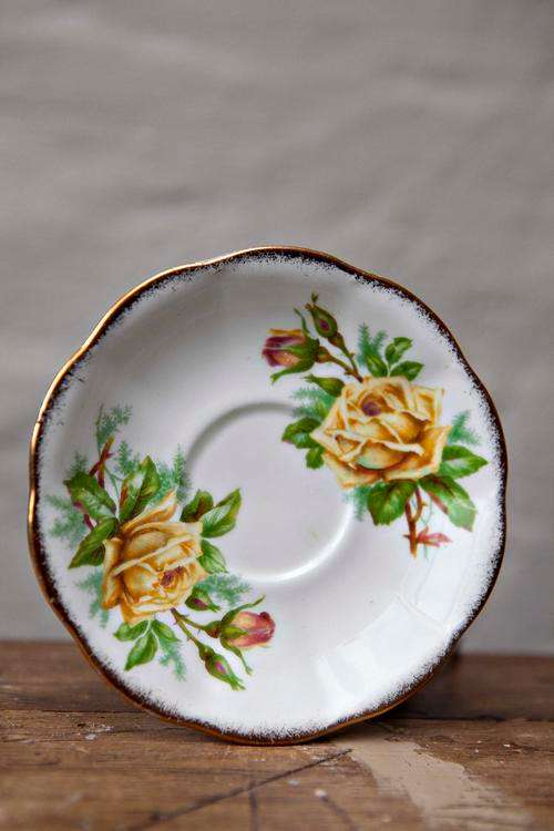 Royal Albert Saucer - Tea Rose