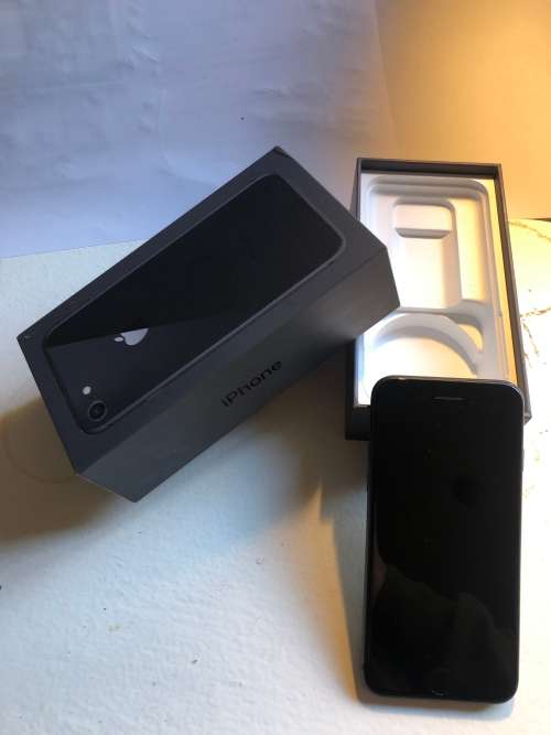 iPhone 8 64GB