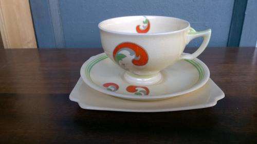 Rare Royal Doulton Art Deco   Lynne Tea Cup 3 set