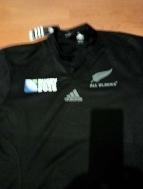 All Black 2015 rugby jersey,wit 3 titles on right sleeve