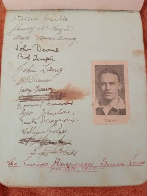 1937,Aberdeen soccer team to SA,12 X original autographs