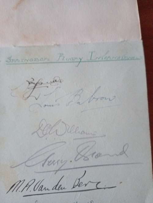 1937,9 original autographs of Springbok touring squad to New Zealand