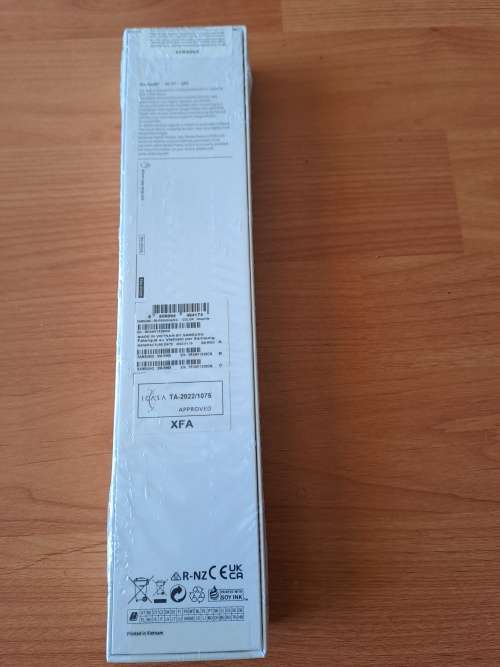 Watch5 Galaxy from Samsung,brand new still sealed,